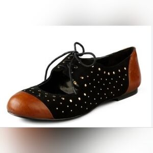 Matiko Suede And Leather  Black and Brown Lace-Up Studded Flats - size 7.5